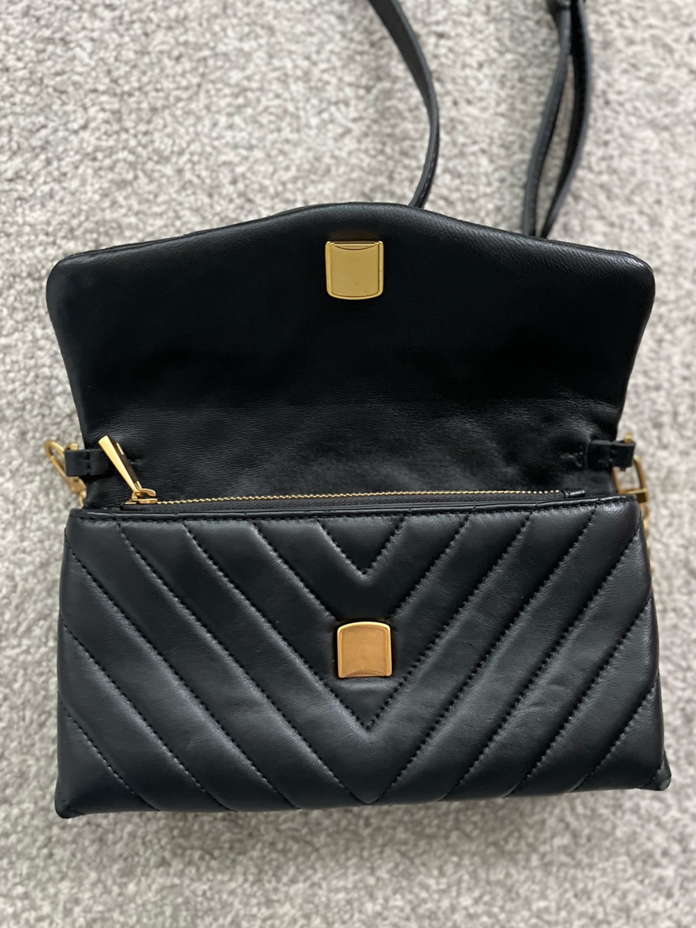 EUC Quince Black Quilted Crossbody with Gold Chain - Picture 3 of 16